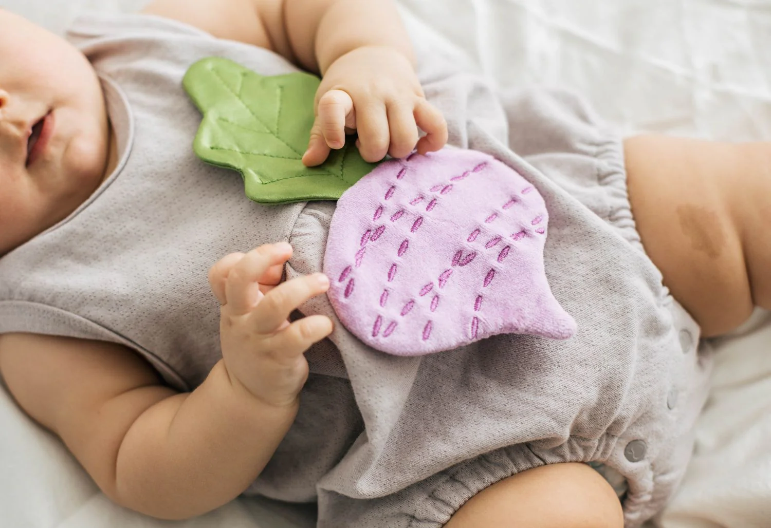 Mini Radish Crinkle Blankie - Image 3